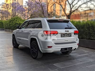 Jeep Grand Cherokee High Altitude 2019 4WD / Clean Carfax 87,000 miles