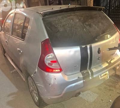 Renault Sandero 2010