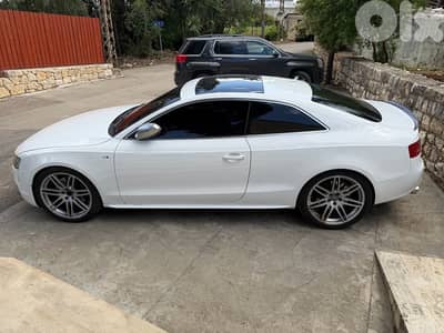 Audi S5 B8 2010