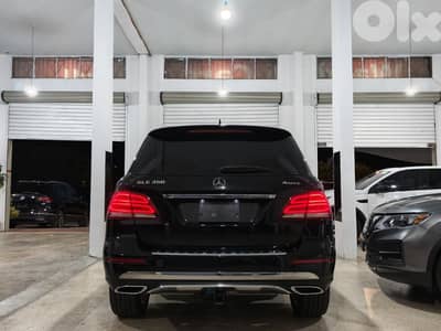 2017 Mercedes-Benz GLE-350 4MATIC (CLEAN CARFAX)