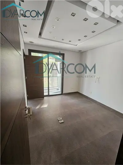 DY3476 - Mar Mikhael Office for Rent!