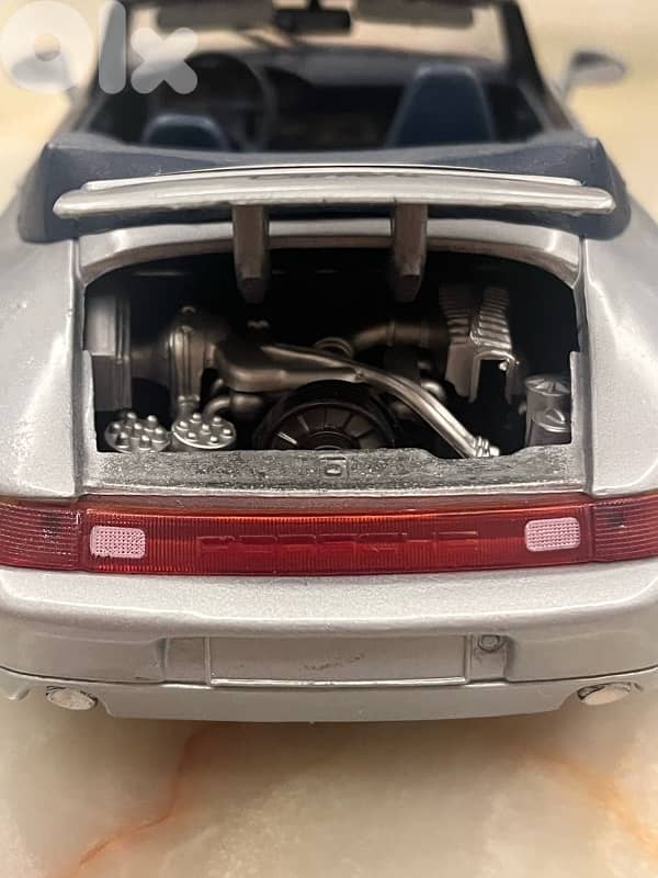 1:18 porsche carrera 911 cabriolet 1994 0