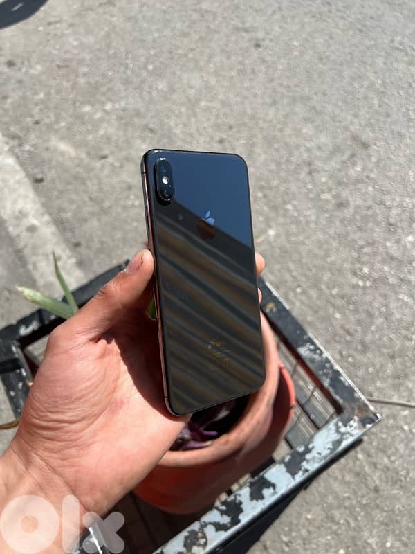 Xs max 256   خارق خدش مافيو بس مغيرا بطاريتو ب 150 $  76096018 0