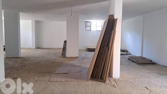 Warehouse for Rent in Mansourieh.