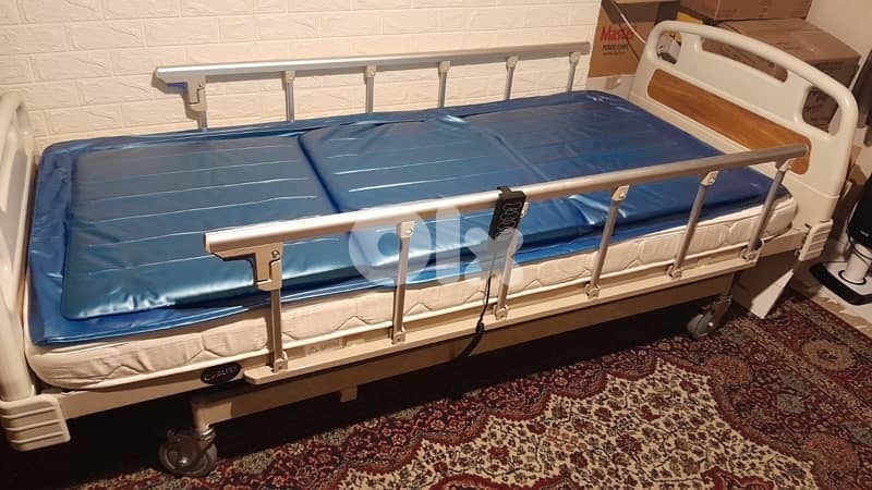 Medical Bed 0