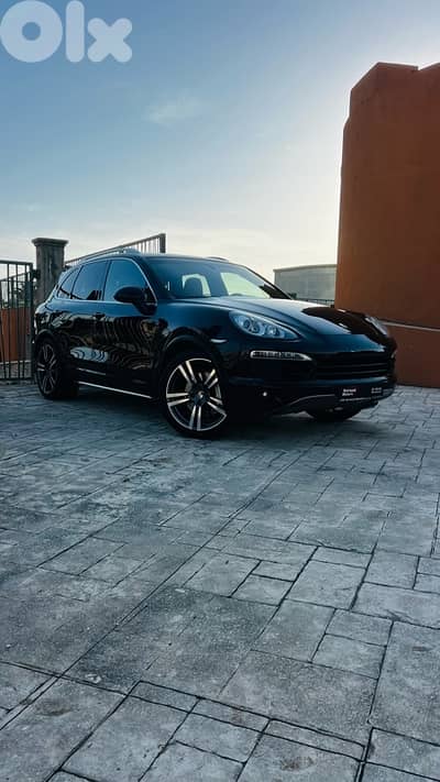 Porsche Cayenne 2012 “S” Company Source