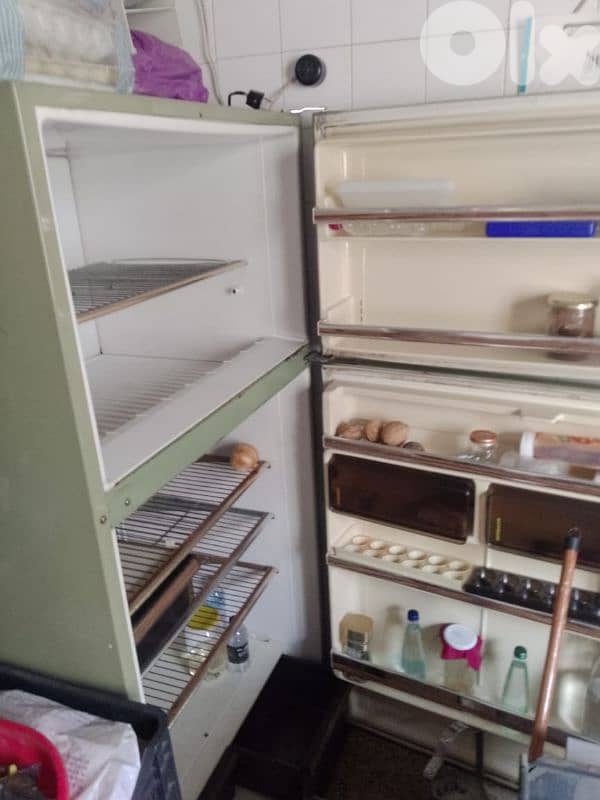 Refrigerator 0