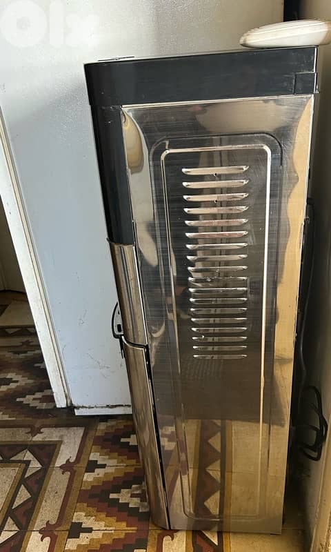 water dispenser 1