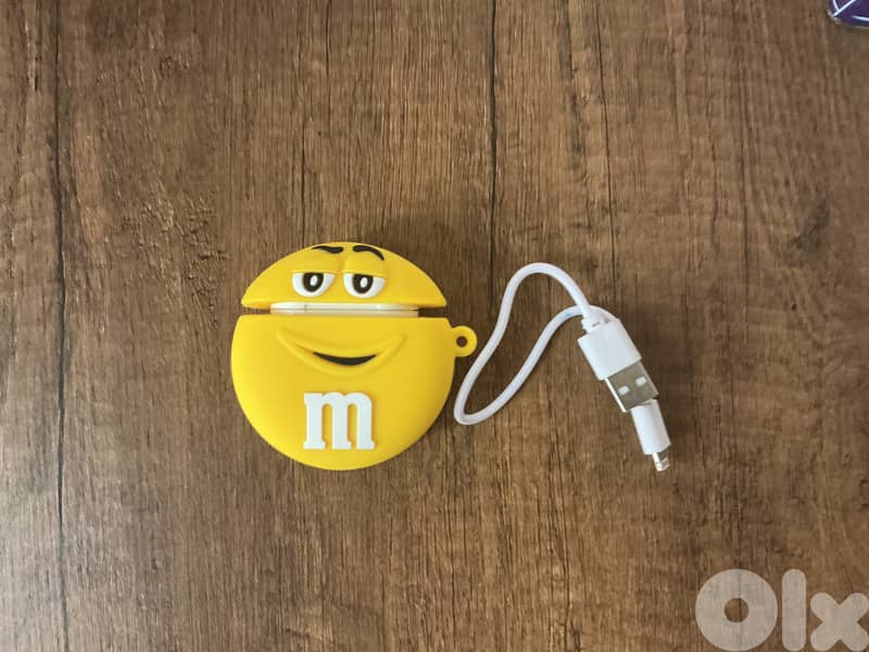 TUK AirPods (Used) 1