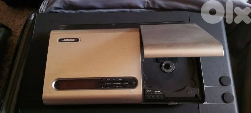 BOSE speaker 0