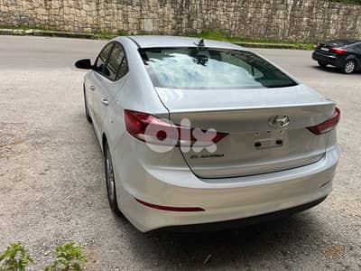 Hyundai Elantra 2018