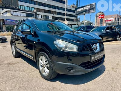 Nissan Qashqai 2011 very clean!!