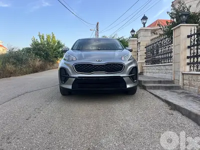 Kia Sportage 2020, super clean, full option, ma na2so chi. Kia Sportage 2020, super clean, full option, ma na2so chi.