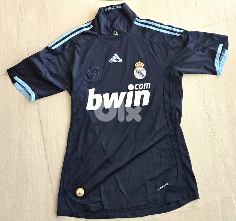 Original Real Madrid Football Shirt 0