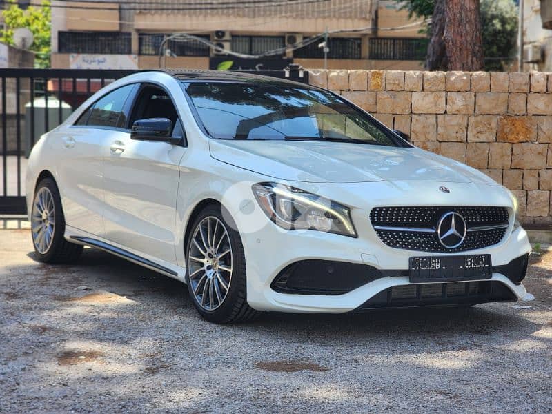 2018 Mercedes-Benz CLA 250 4Matic AMG-Line 0