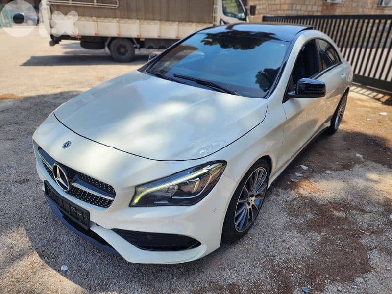 2018 Mercedes-Benz CLA 250 4Matic AMG-Line 0