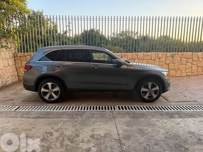 Mercedes-Benz GLC-Class GLC 300 4M 2020 full options