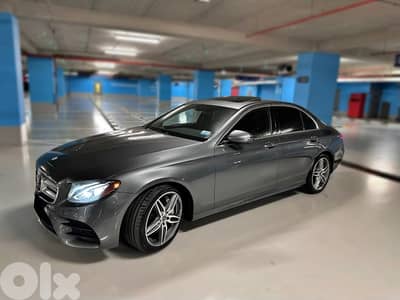 Mercedes Benz E 300 2018 clean carfax