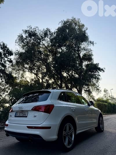 Audi Q5 S-Line Premium خارق من المواصفات