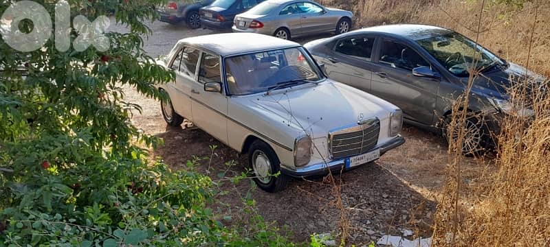 Mercedes-Benz 200 Series 1975 0