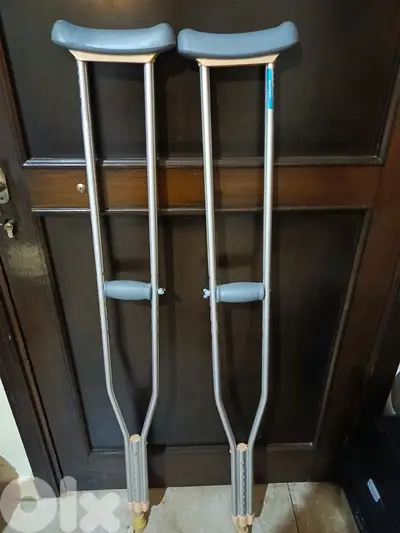 MOB Line Adjustable Crutches – Like NewBrand: MOB Line.