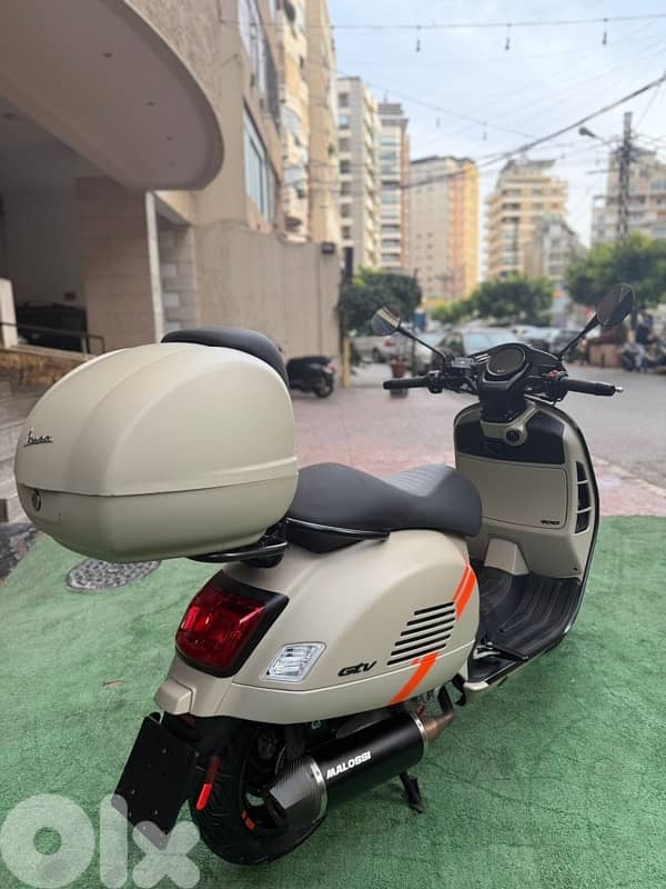 vespa GTV 300 Cc 2