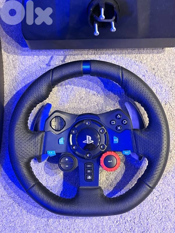 Logitech G29 Driving Force Racing Wheel –Excellent Condition + Pedals 0