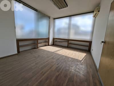 Office for rent in Horch Tabet MQCO001