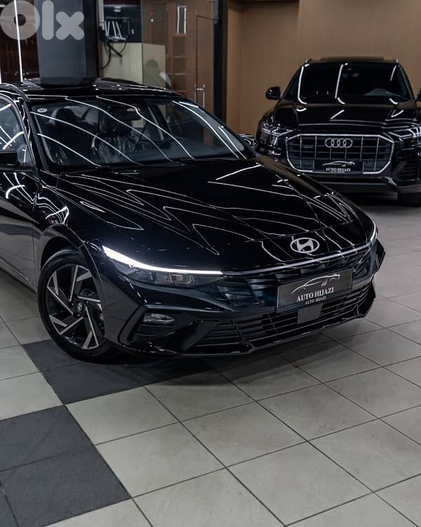 Hyundai Elantra 2025 0