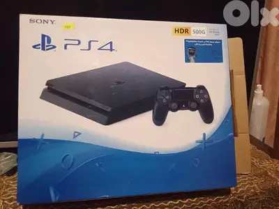 ps4 slim m3adale 3layha 10 games