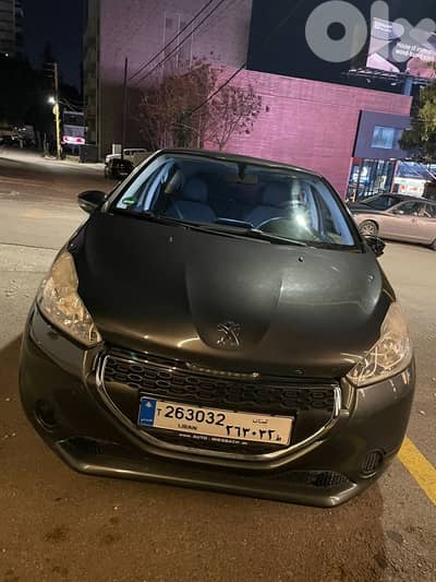 Peugeot 208 2015