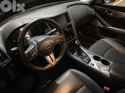 Infiniti Q50 luxury package 2018