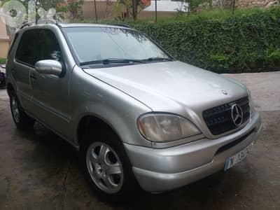 جيب مرسيدس ml320 موديل 2002 خارق وبيقتو بقلبو