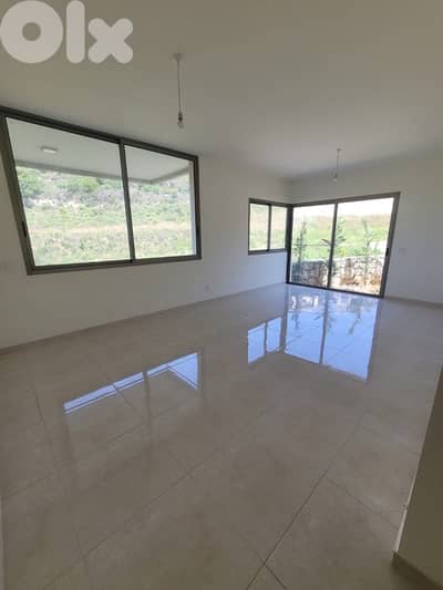 Apartment For Sale in Blat Jbeilشقة للبيع في بلاط جبيل