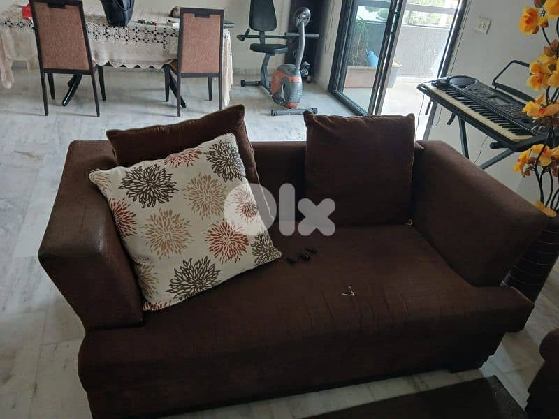 living room 0