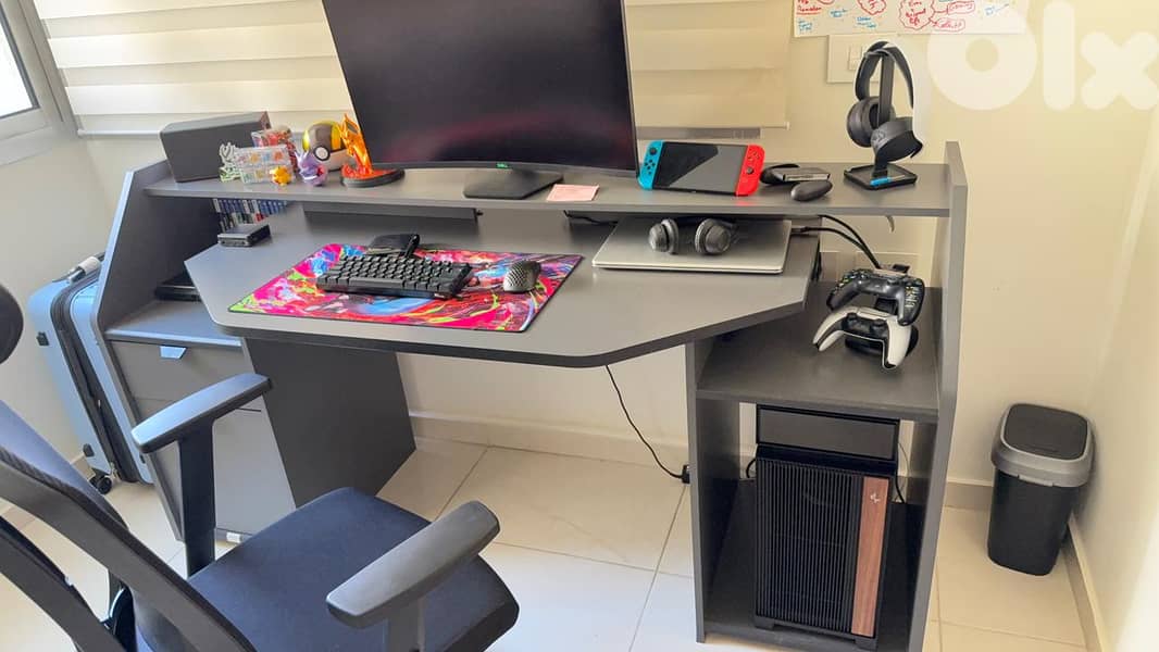 Gaming Desk with Built-In Shelves & PC Compartment 0