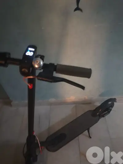 ELECTRIC SCOOTER