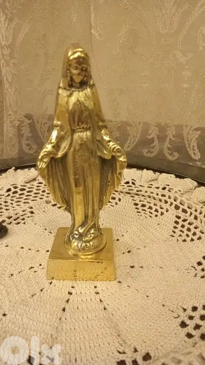 Our Lady of Grace / تمثال سيدة النعم