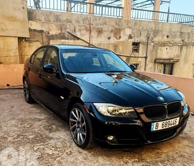 BMW 3-Series 2011