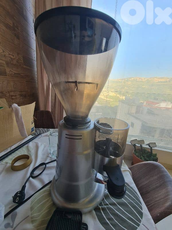 Espresso machine + Coffee grinder + Acc 6