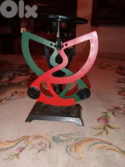 Vintage Columbus Bilateral Scales with Secessionist Base