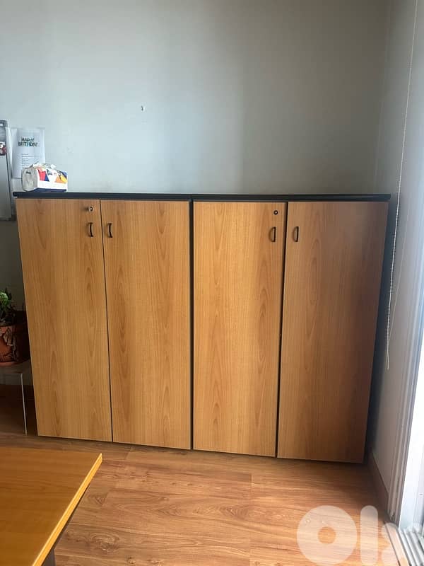 Office furniture. فرش مكتب 1
