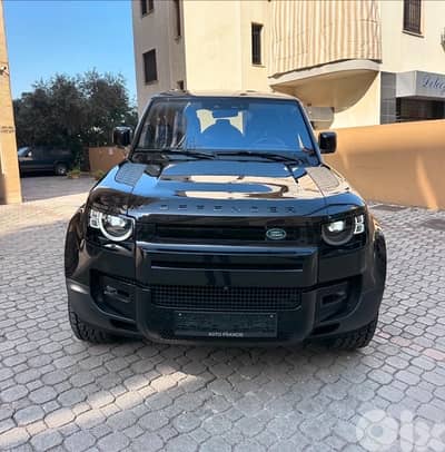 Land Rover Defender P 400 2020 black on black clean carfax-62000 miles