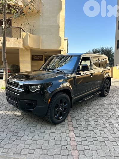 Land Rover Defender P 400 2020 black on black clean carfax-62000 miles