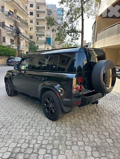 Land Rover Defender P 400 2020 black on black clean carfax-62000 miles