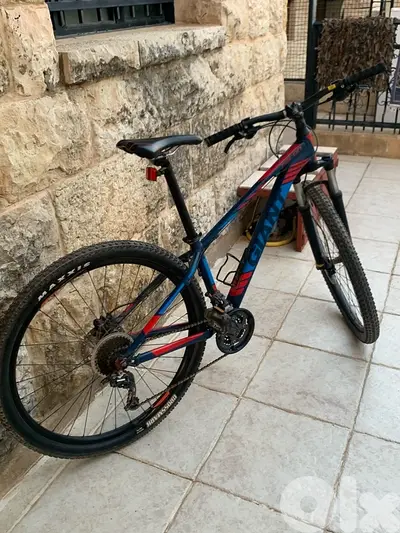 Off-Road Giant Bicycle