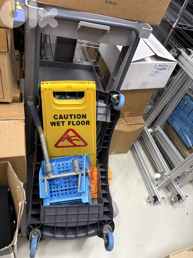 Cleaning trolley 0