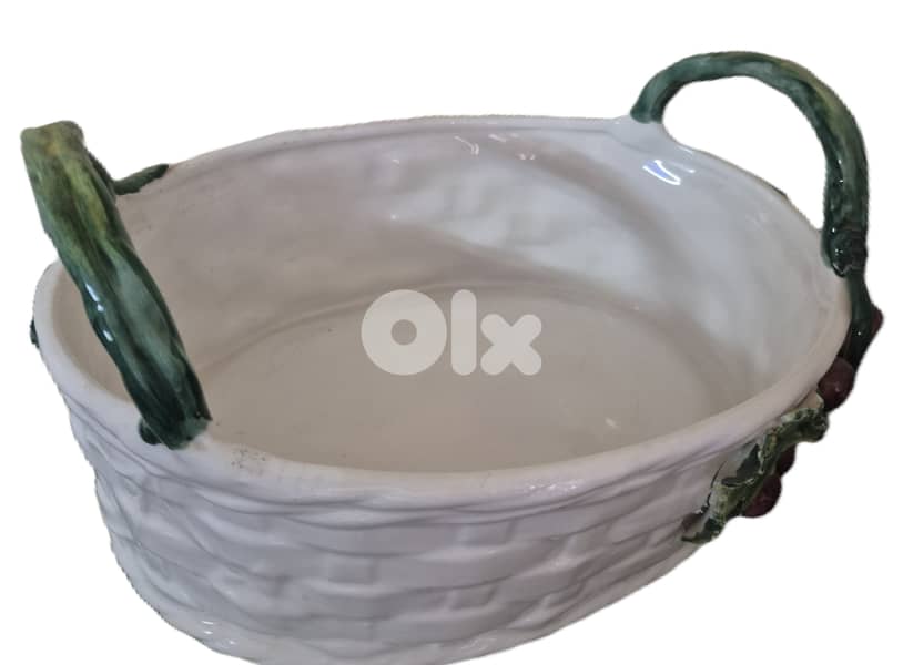 White Woven Ceramic Basket 0
