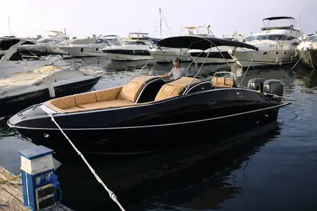 27 Feet Voodoo | Good Condition | Low Engine Hours