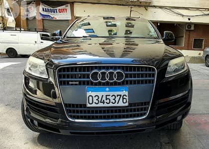Audi Q7 Quattro Premium Plus 2008 black on black سيارة بيت